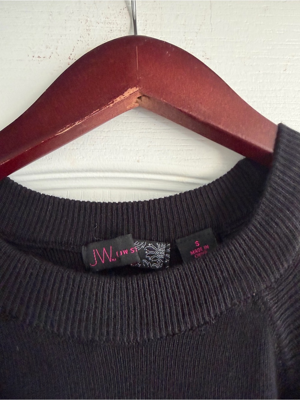 Black Ribbed Halter Neck Tank Top - Picture 2 of 4